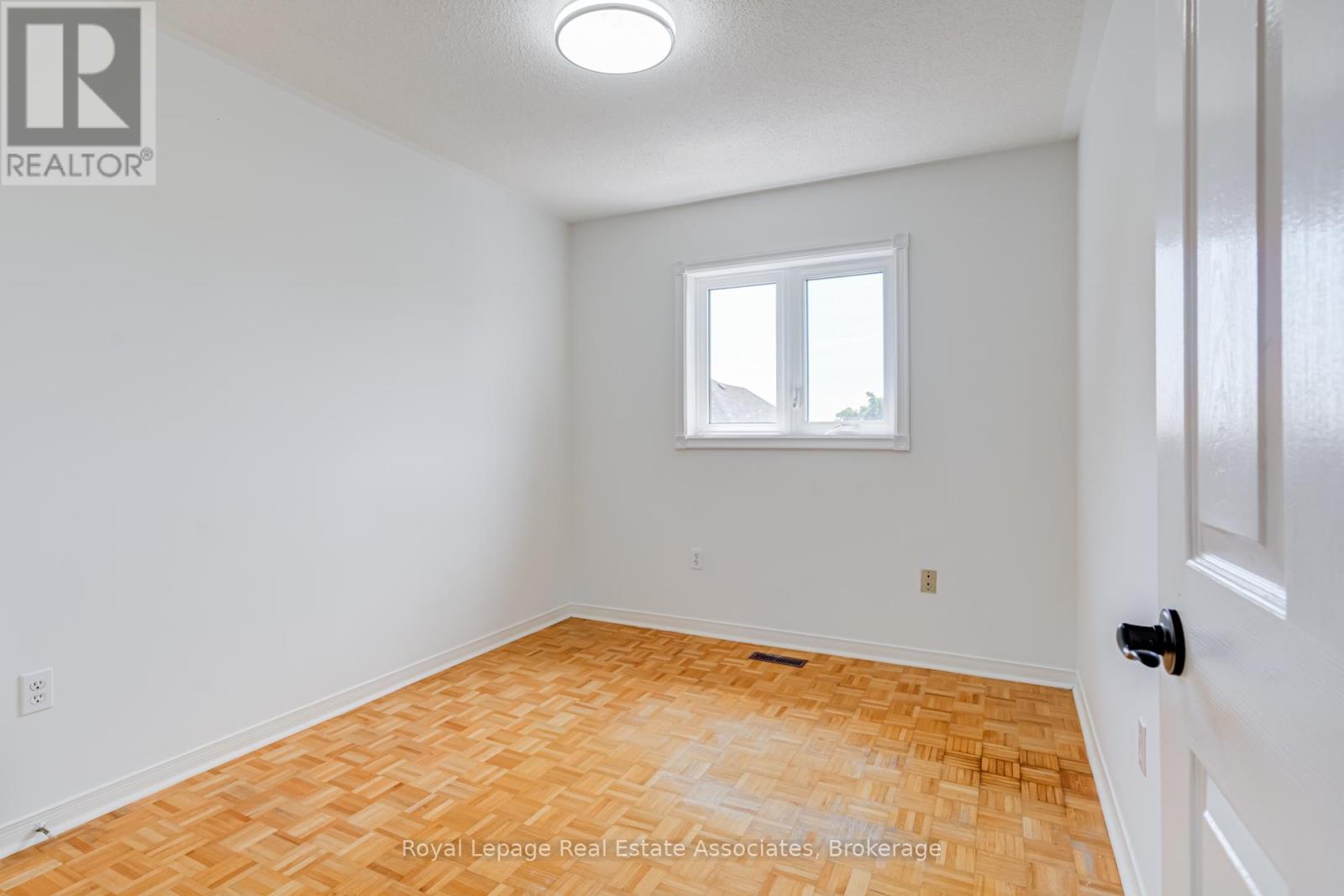 5453 MIDDLEPORT CRESCENT - 17