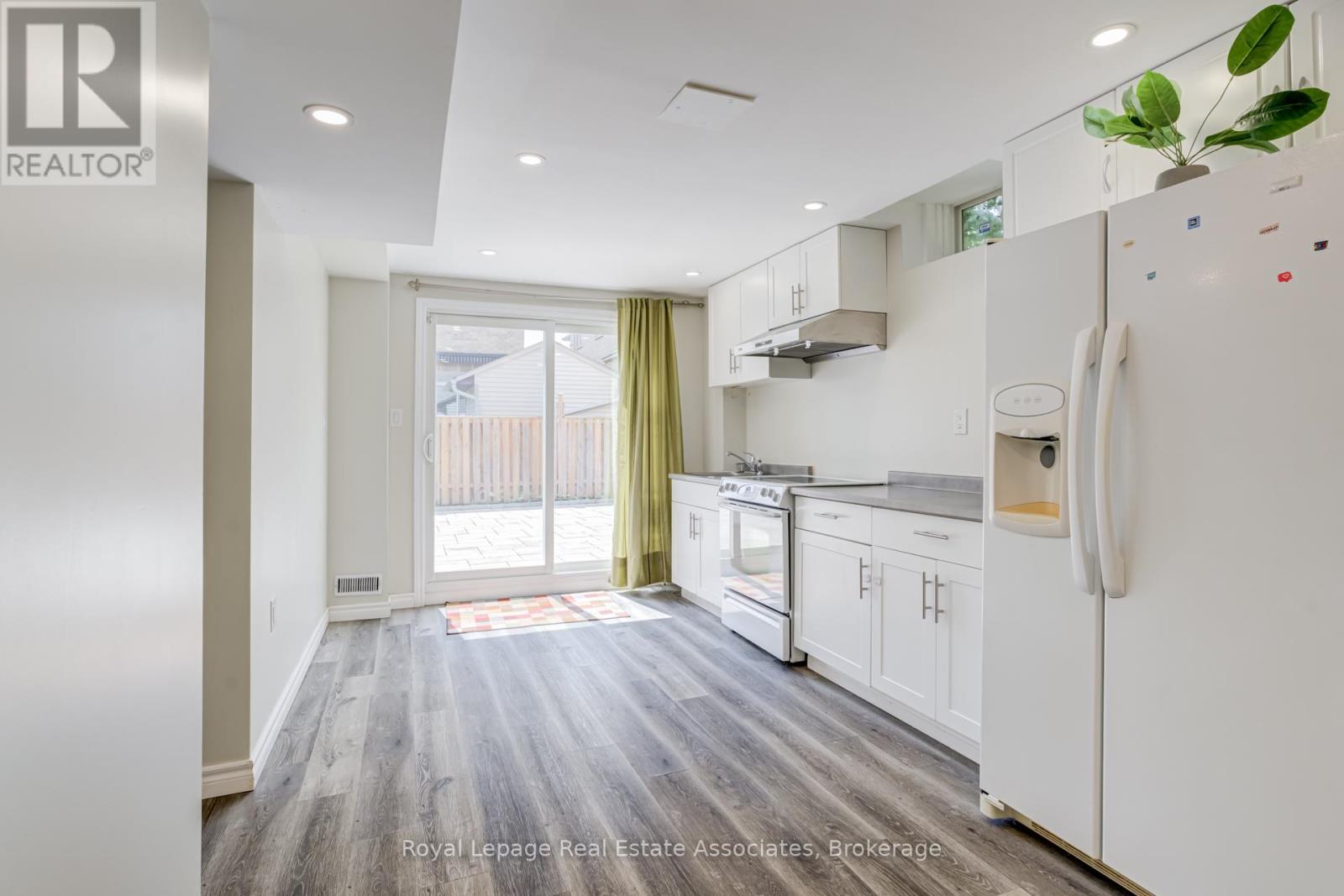 5453 MIDDLEPORT CRESCENT - 24