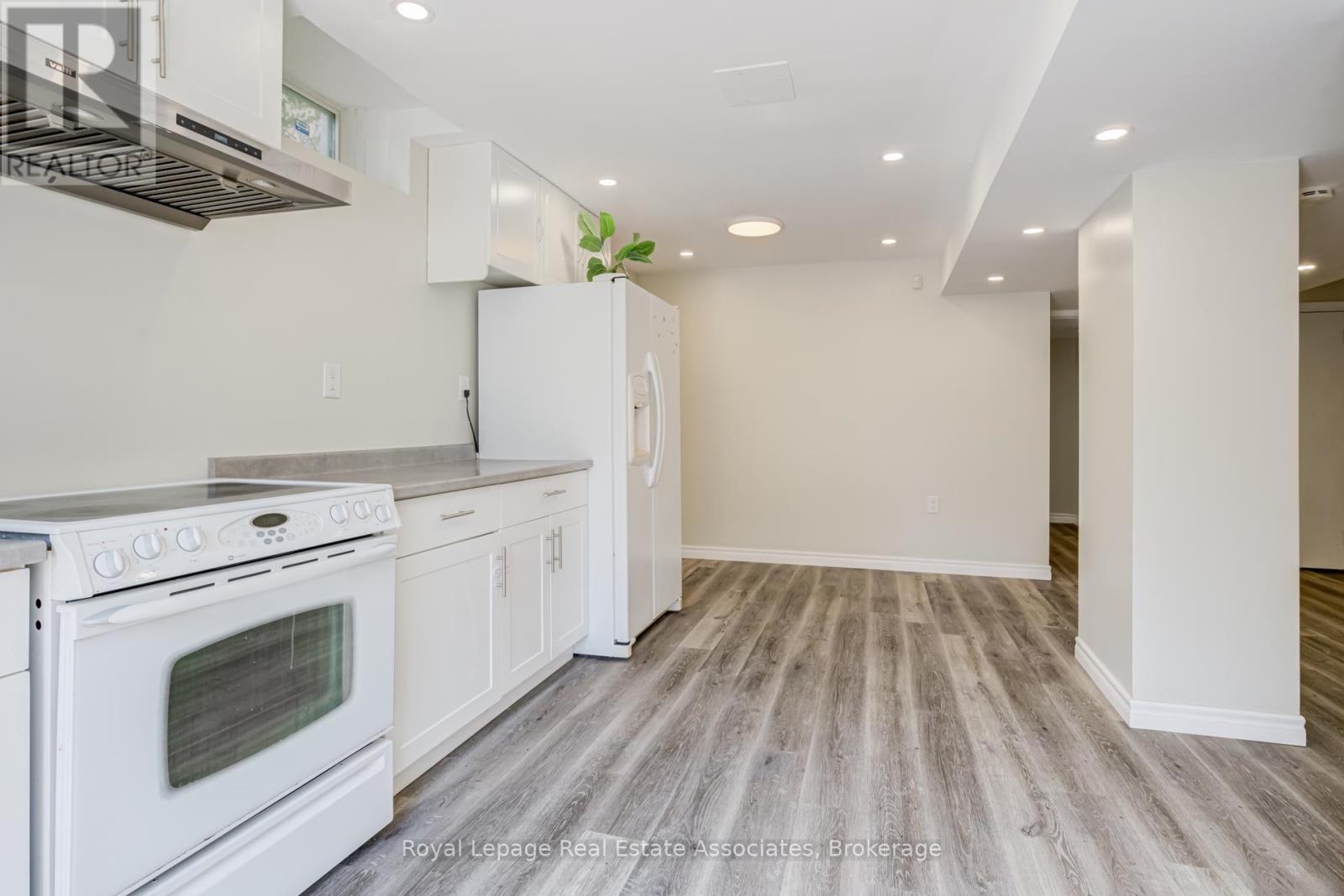 5453 MIDDLEPORT CRESCENT - 25