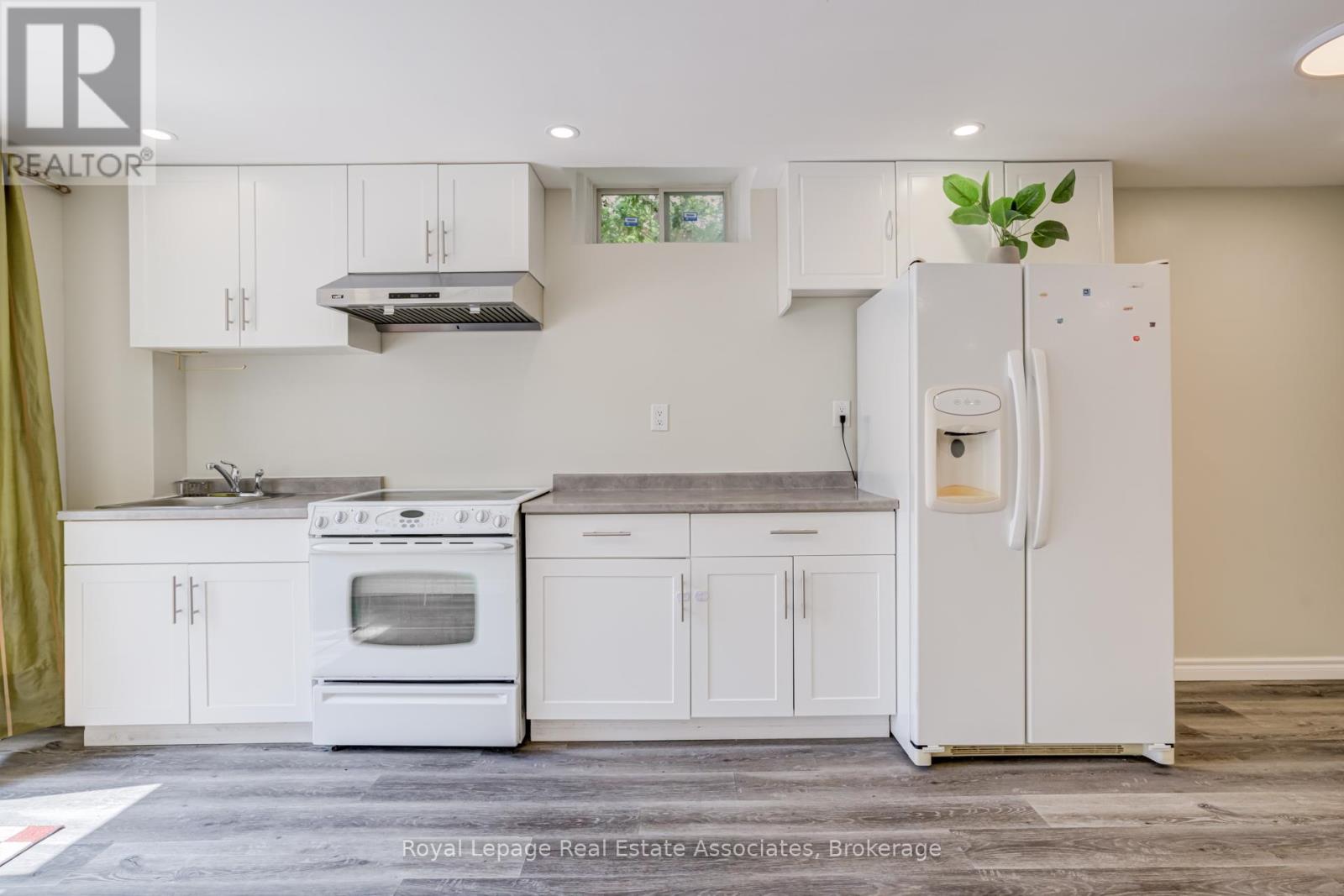 5453 MIDDLEPORT CRESCENT - 26