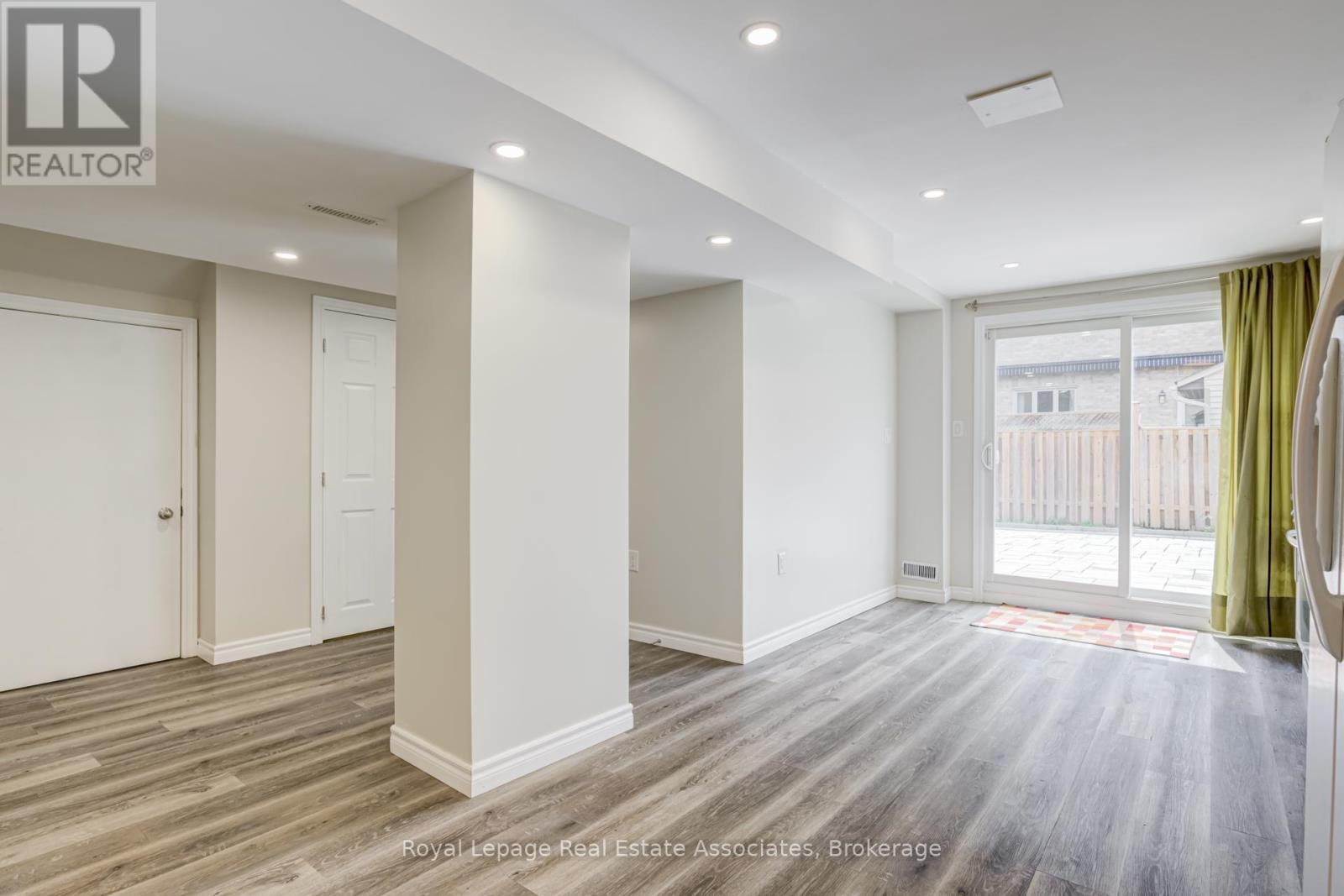 5453 MIDDLEPORT CRESCENT - 27