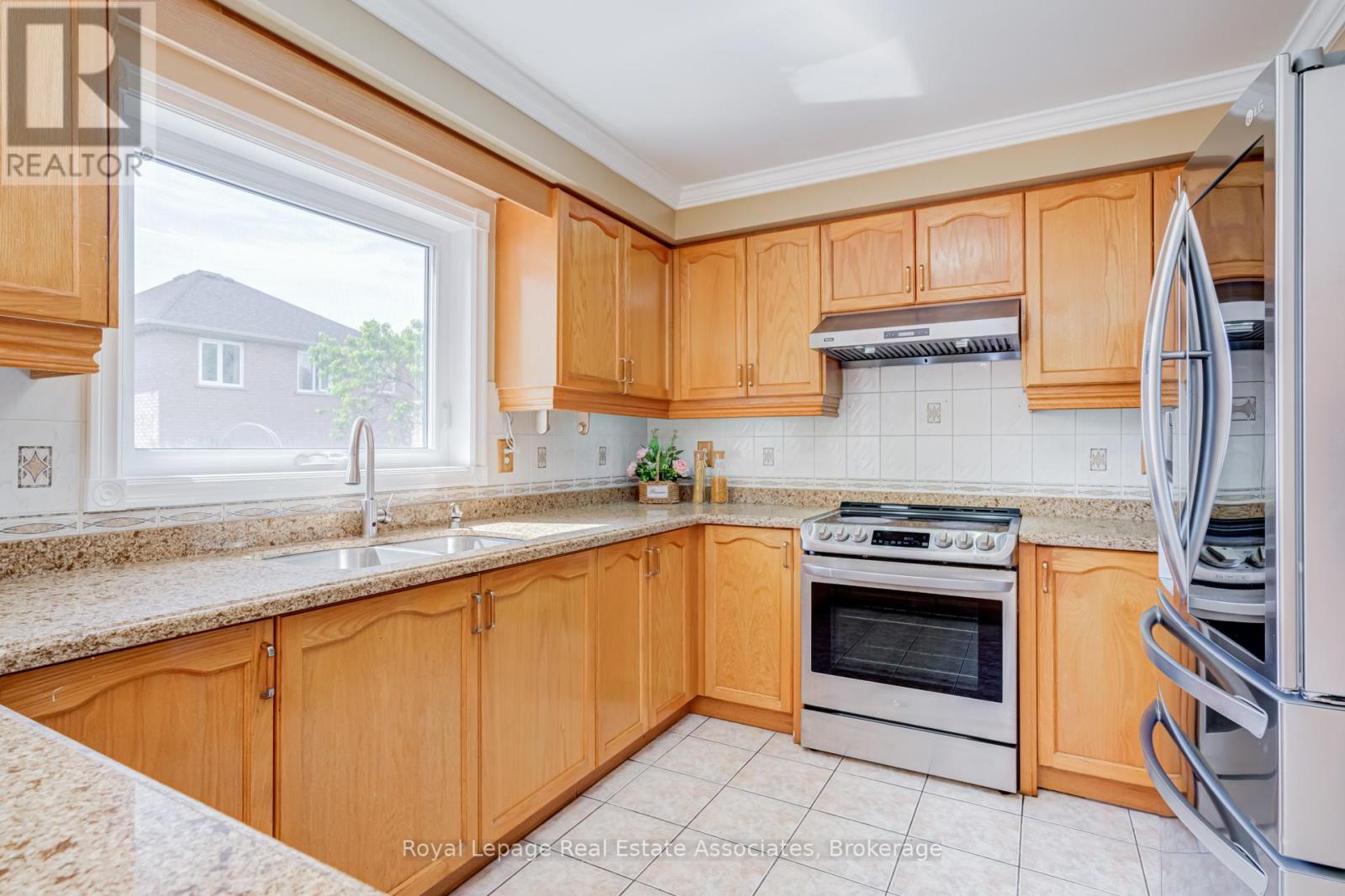 5453 MIDDLEPORT CRESCENT - 9