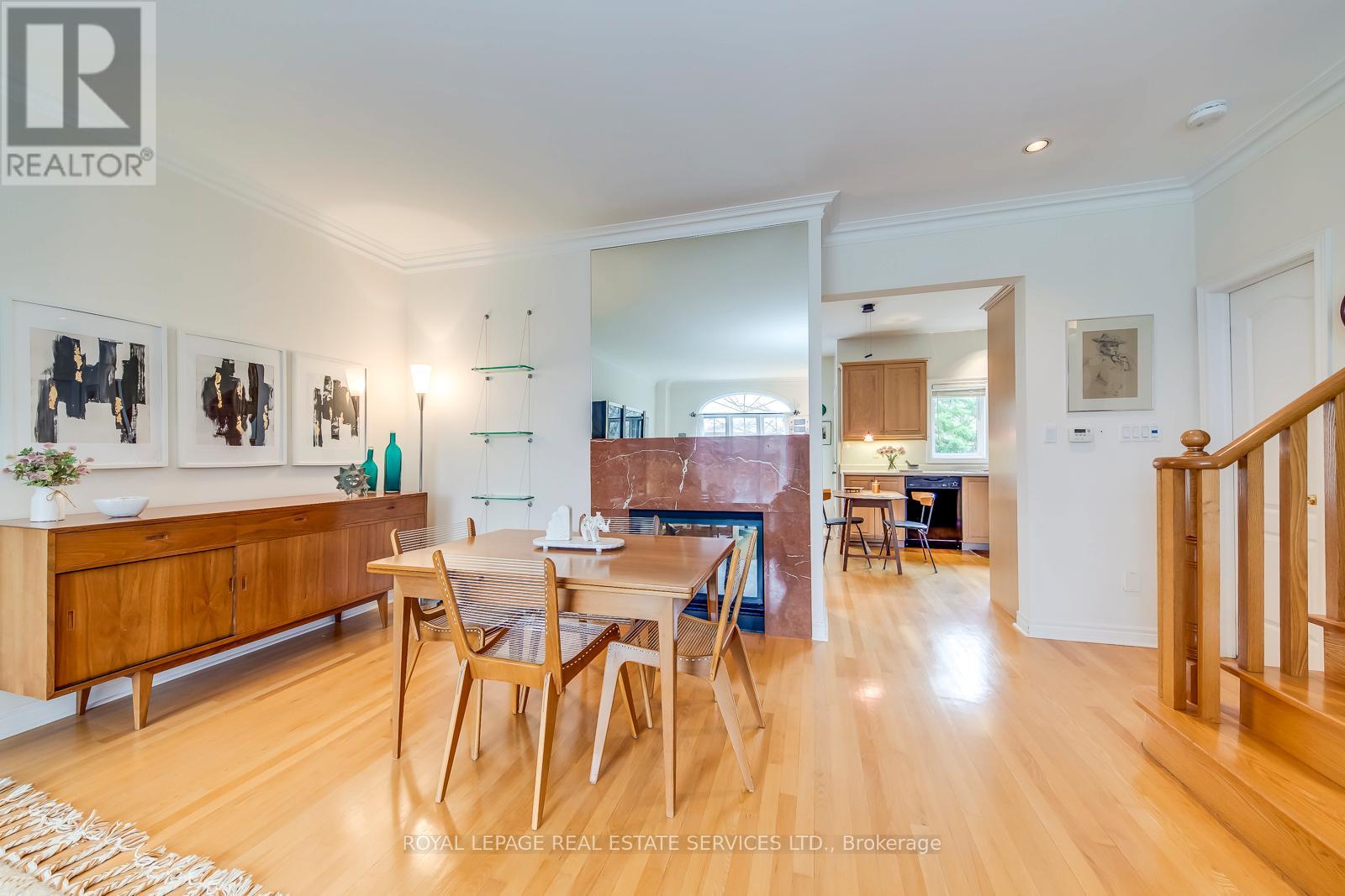 175 LA ROSE AVENUE - 6