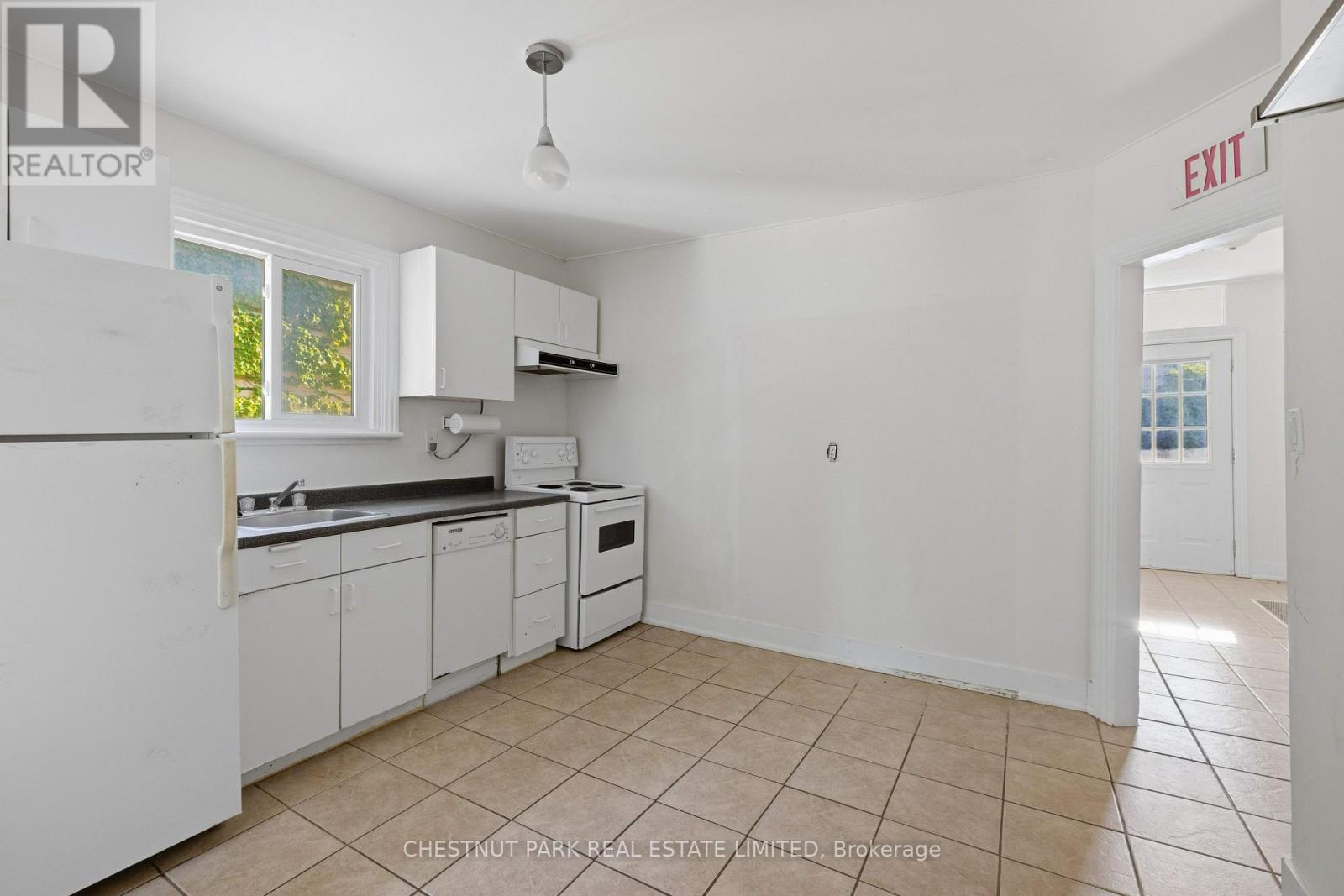 451 ALBERT STREET - 9