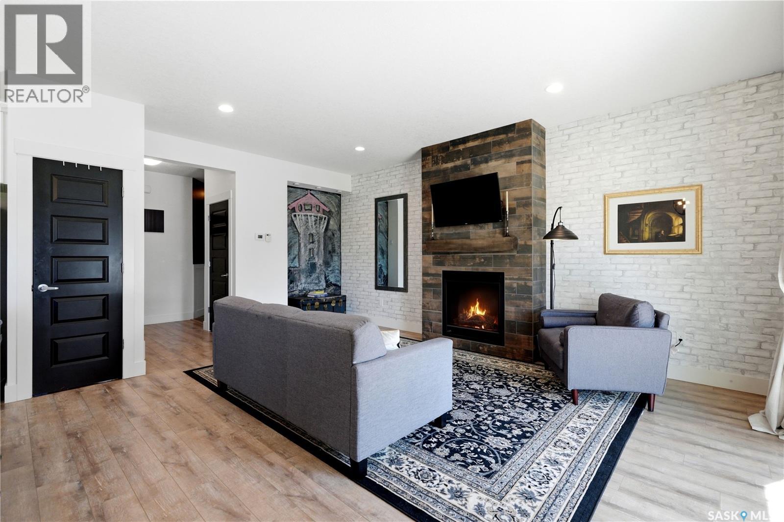 #158 3220 11th STREET W - 10