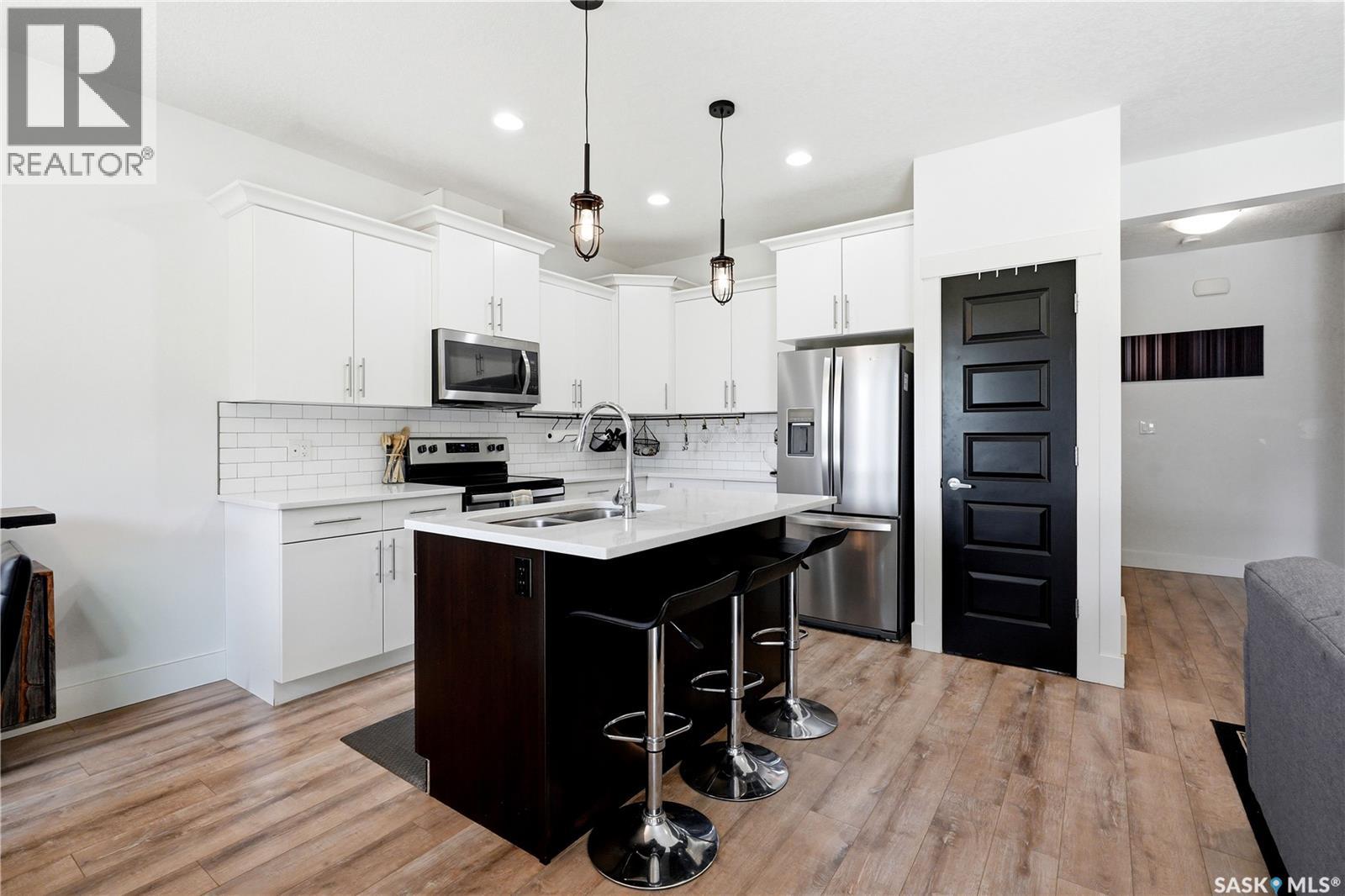 #158 3220 11th STREET W - 13