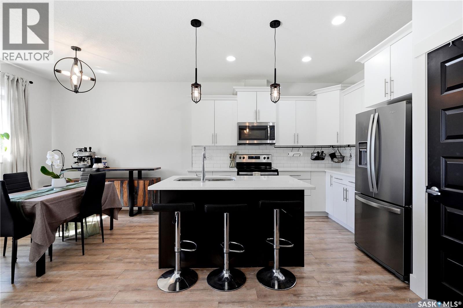 #158 3220 11th STREET W - 14