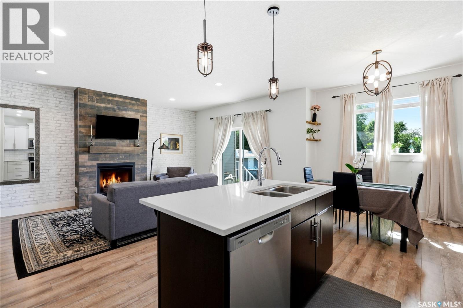 #158 3220 11th STREET W - 18