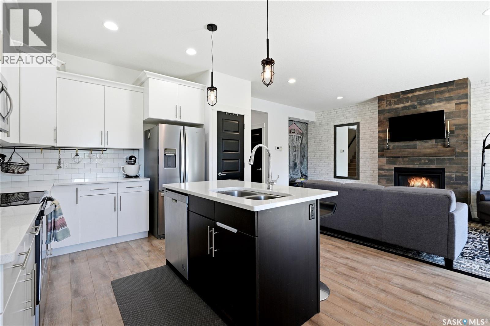 #158 3220 11th STREET W - 19