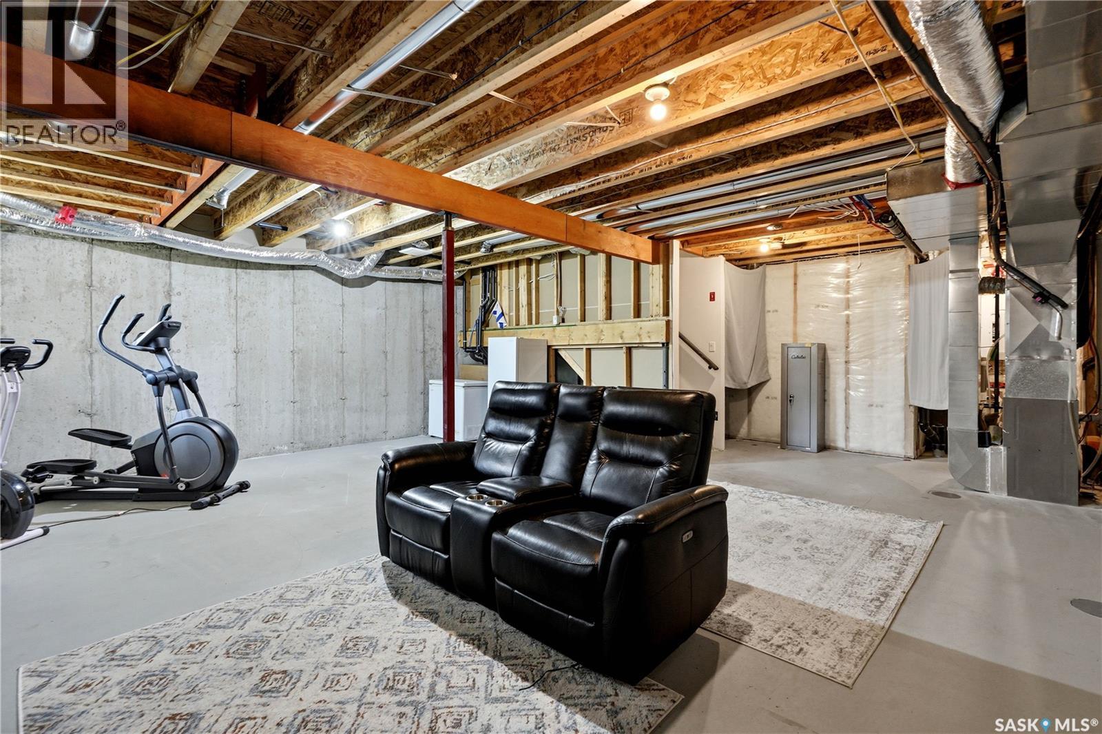 #158 3220 11th STREET W - 34