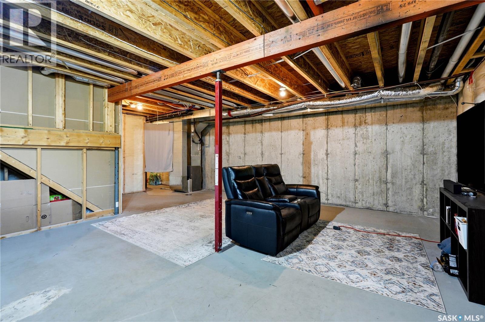 #158 3220 11th STREET W - 36