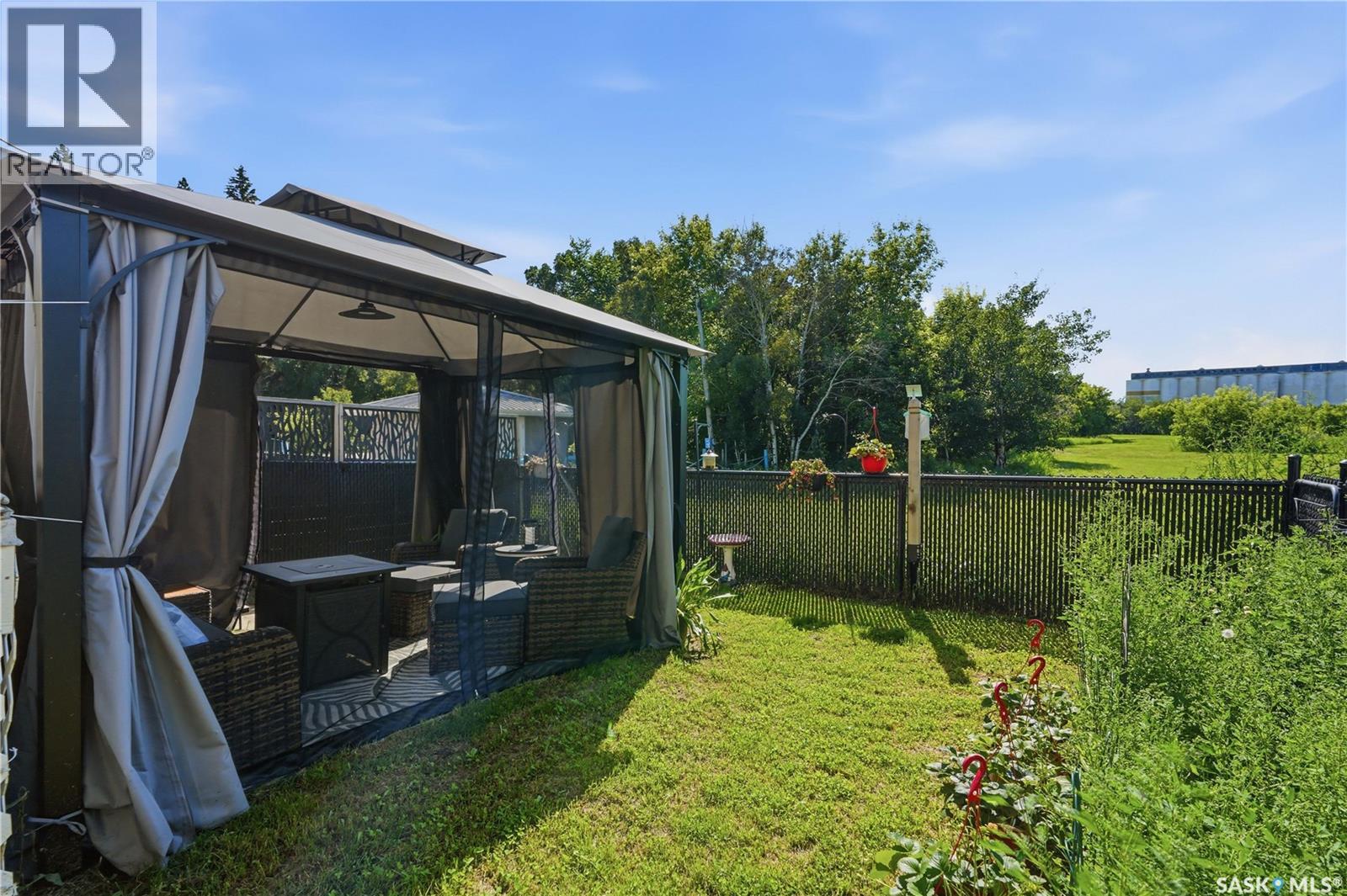 #158 3220 11th STREET W - 47