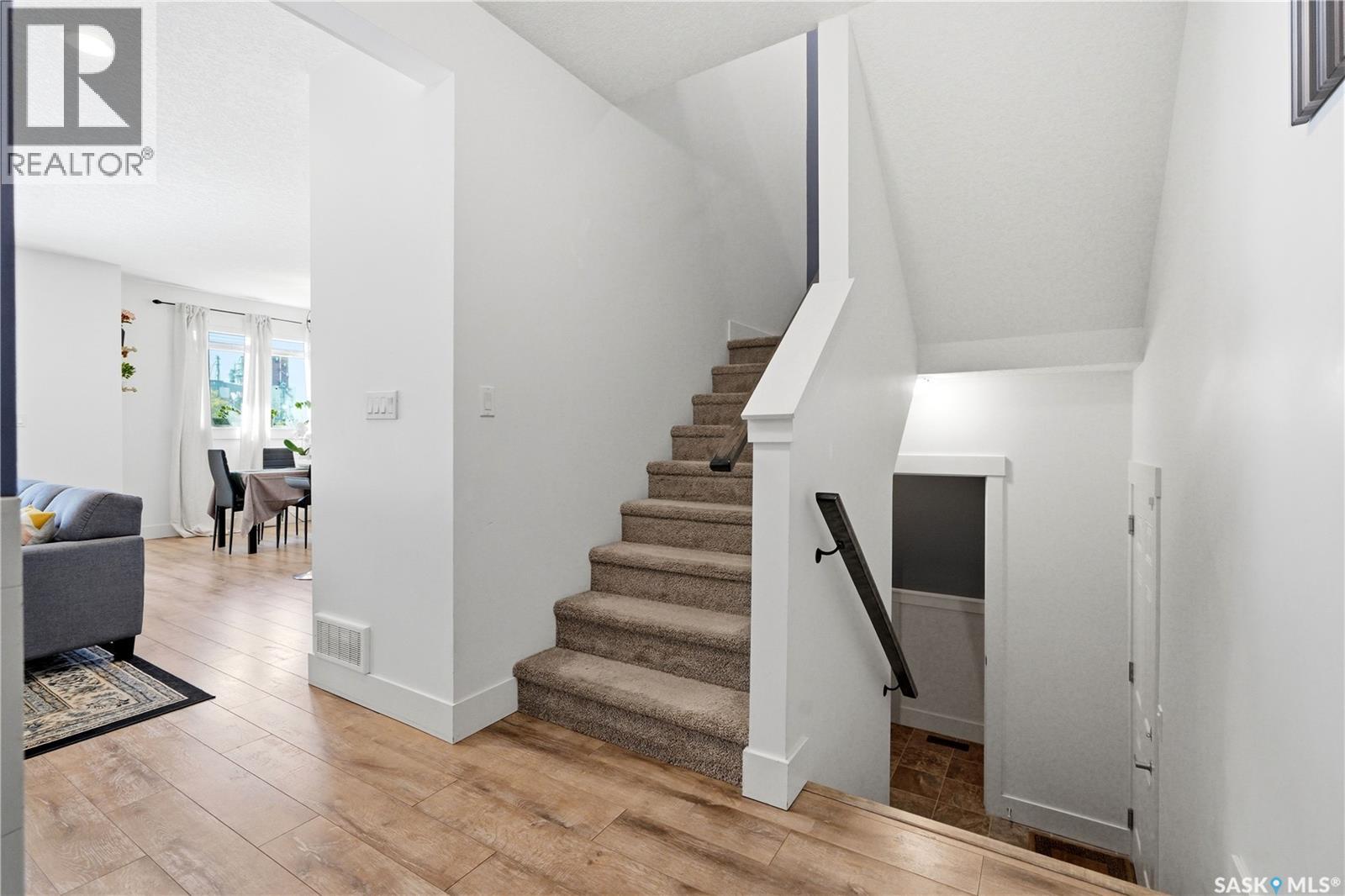 #158 3220 11th STREET W - 5