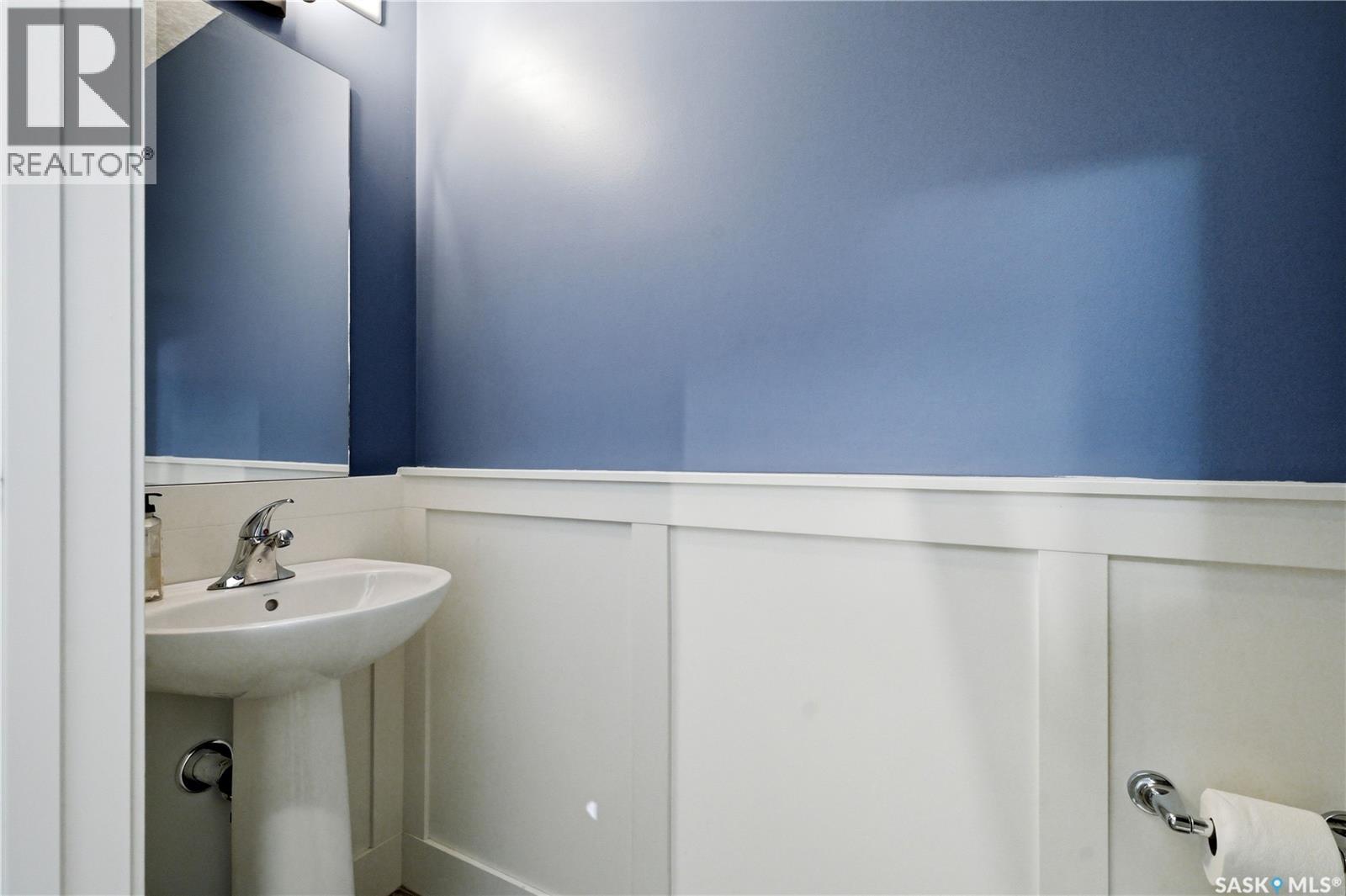 #158 3220 11th STREET W - 6