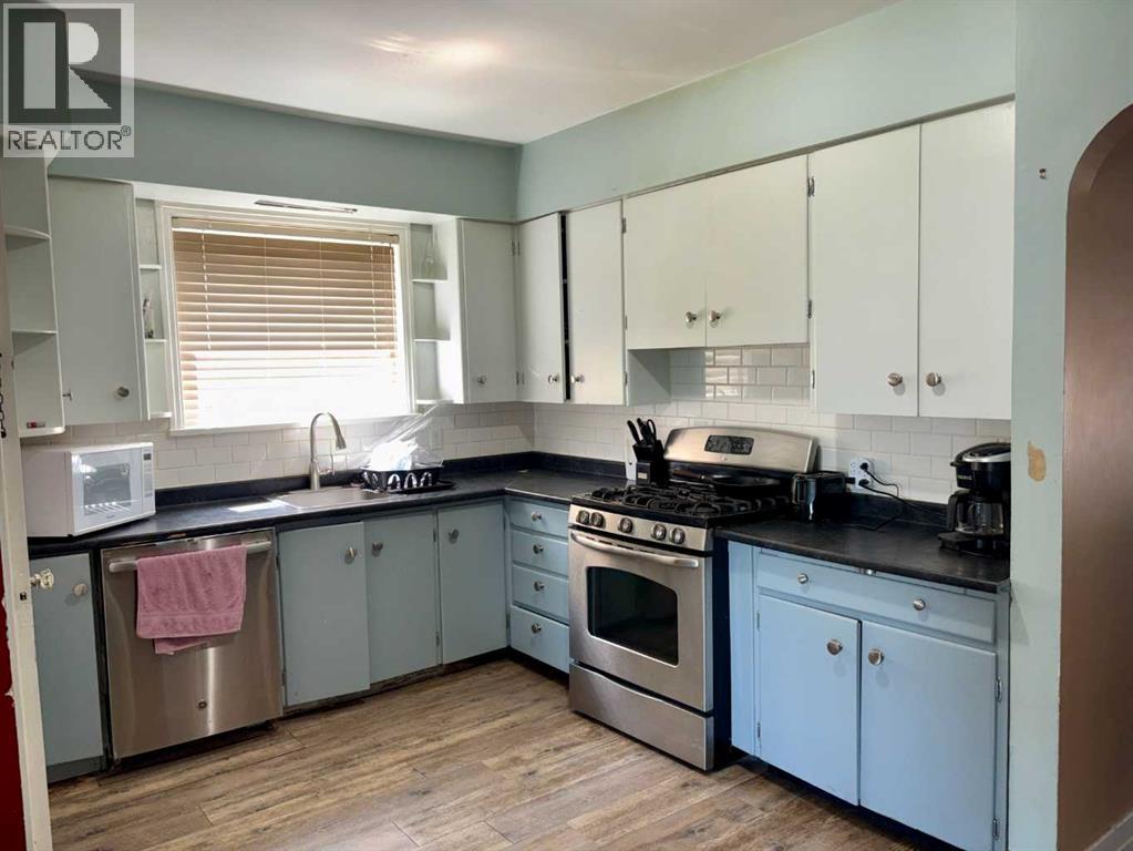 4831 52 Street - 5