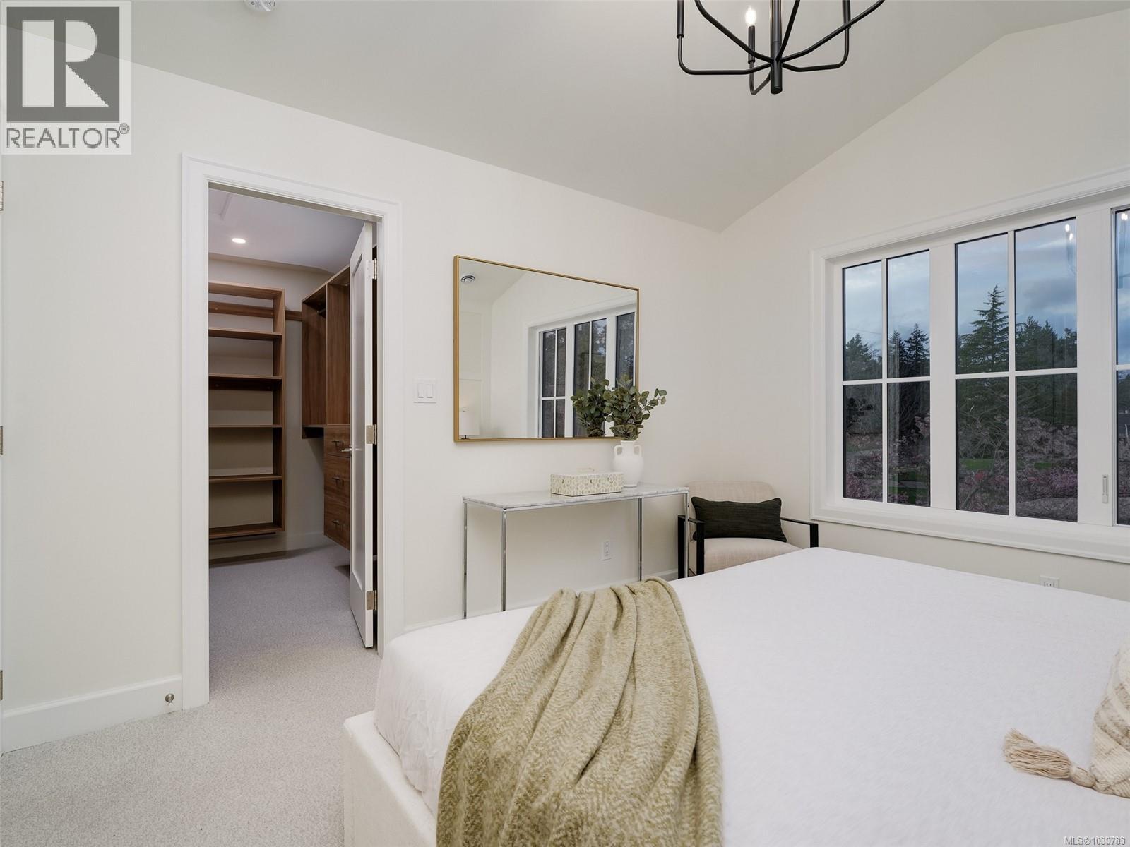 #1 3513 Henderson Rd - 12
