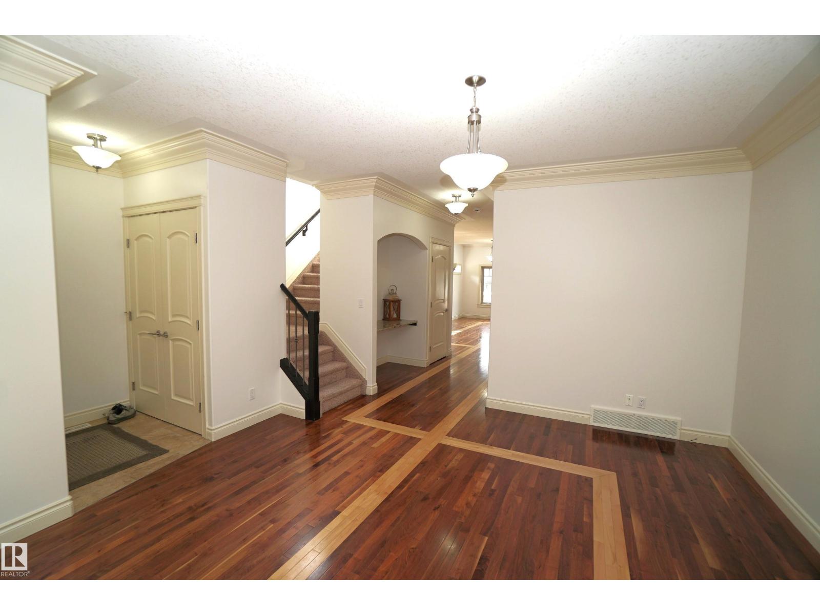 10224 90 ST NW - 15