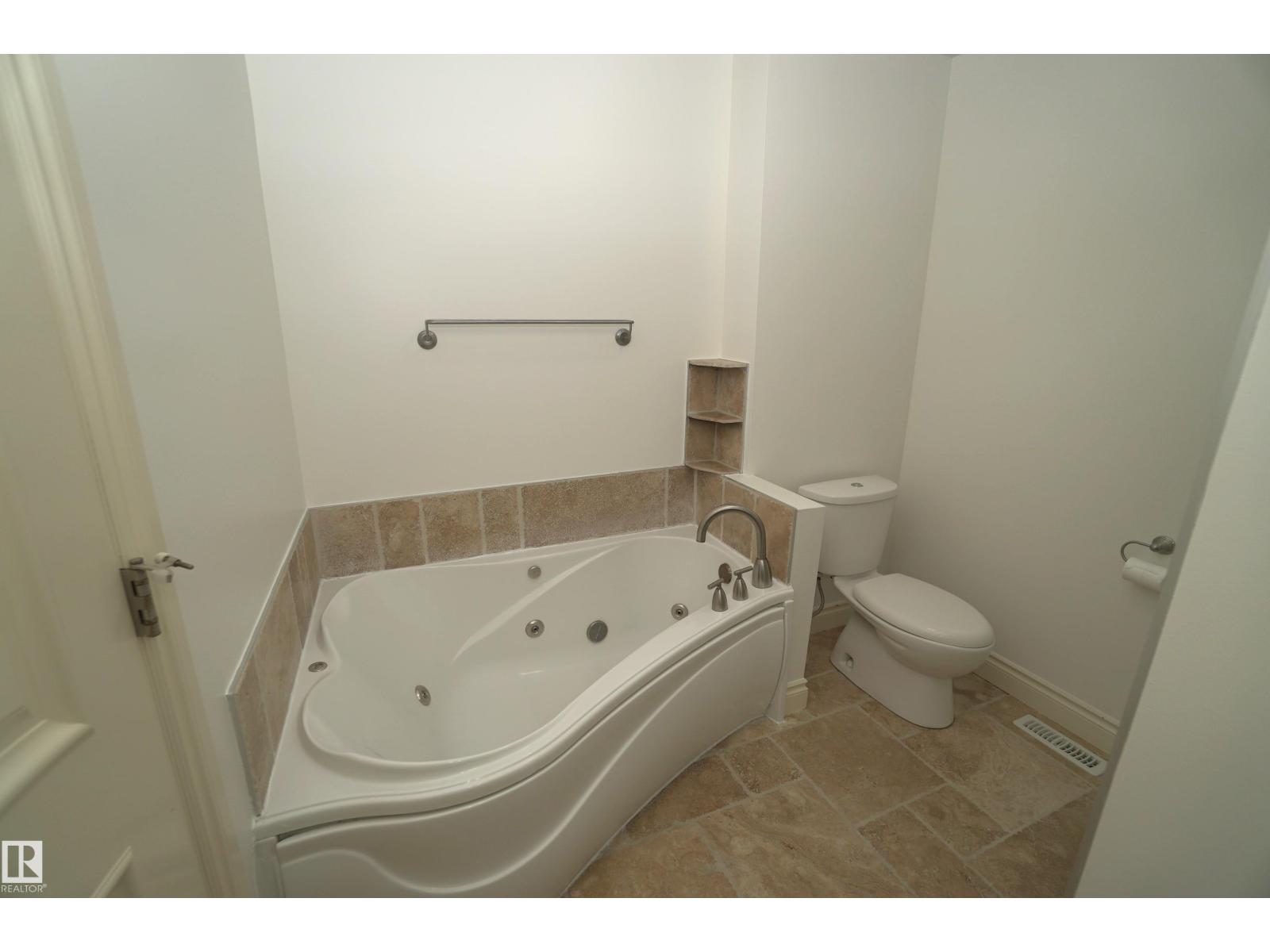 10224 90 ST NW - 20