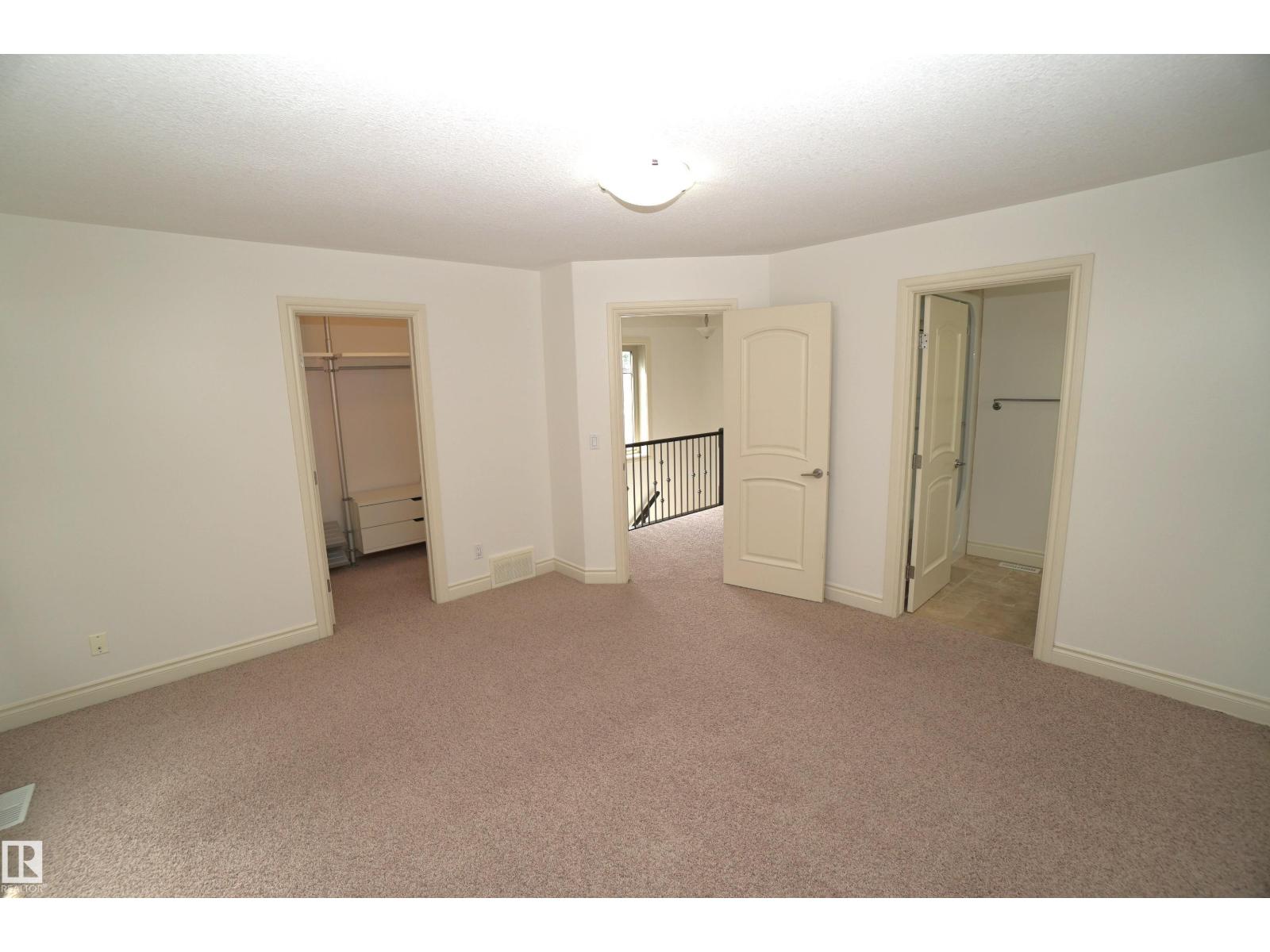 10224 90 ST NW - 23