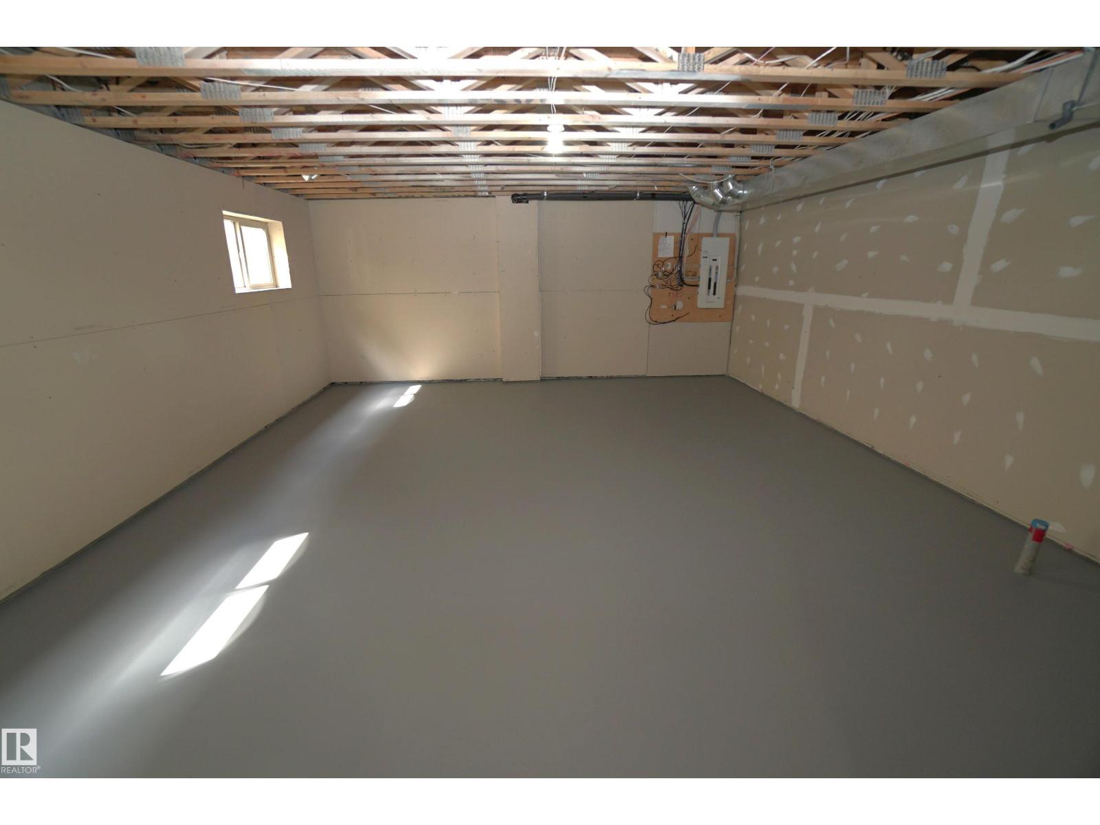 10224 90 ST NW - 28