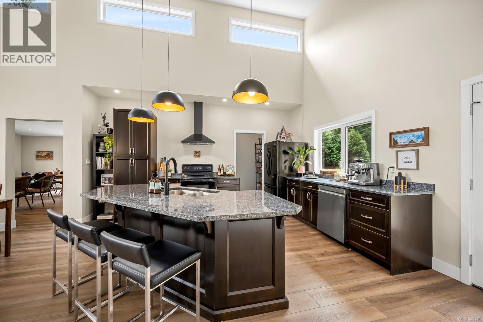 4180 Arnett Rd, Courtenay