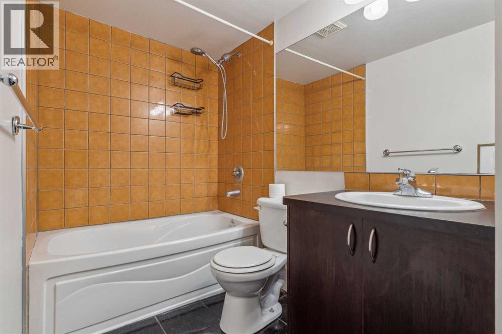 #301 1530 16 Avenue SW - 23