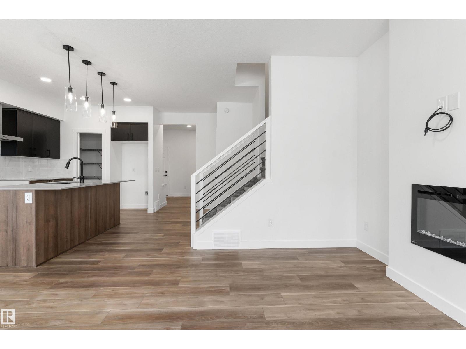 2804 190 ST NW - 20