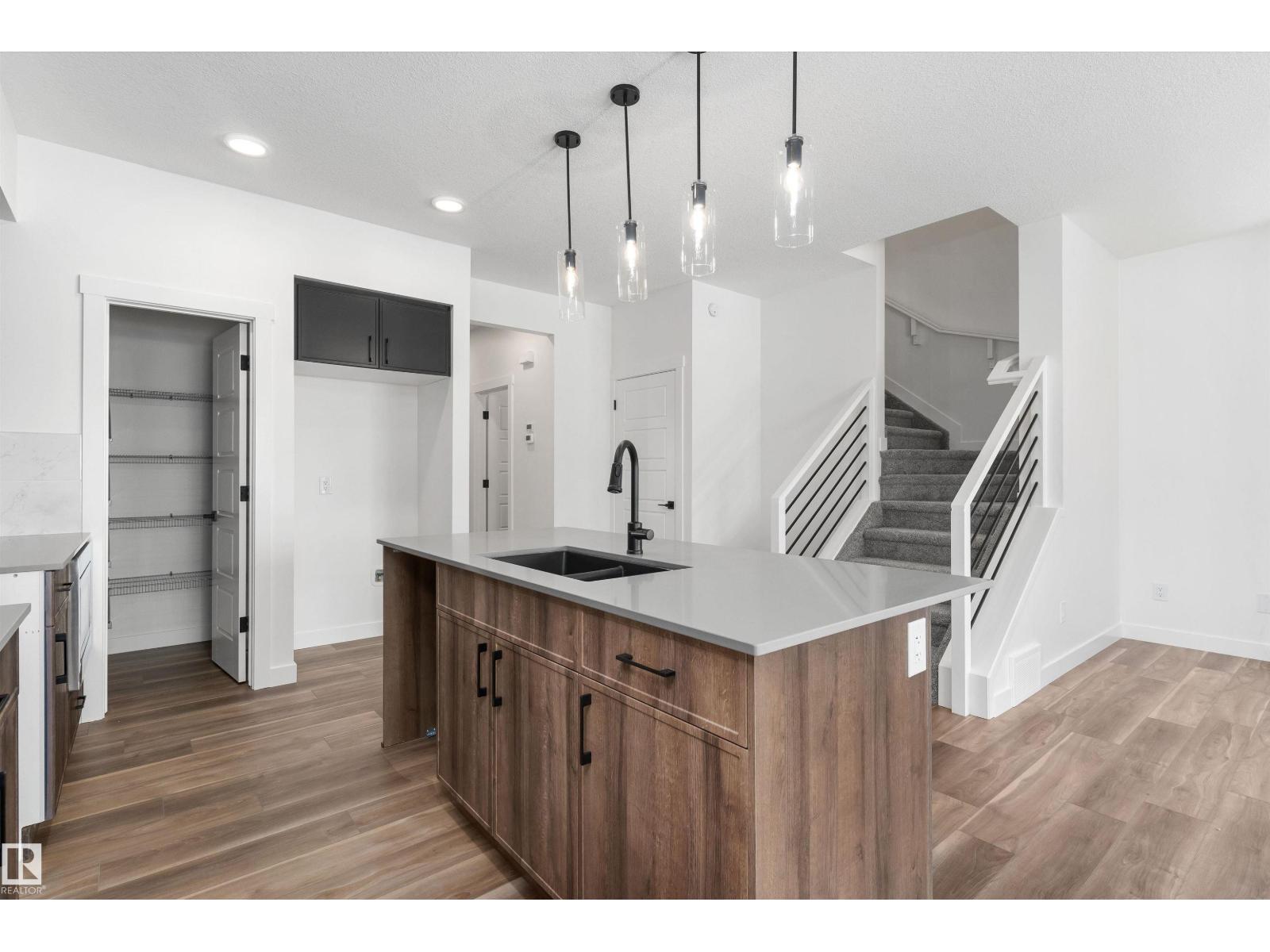 2804 190 ST NW - 11