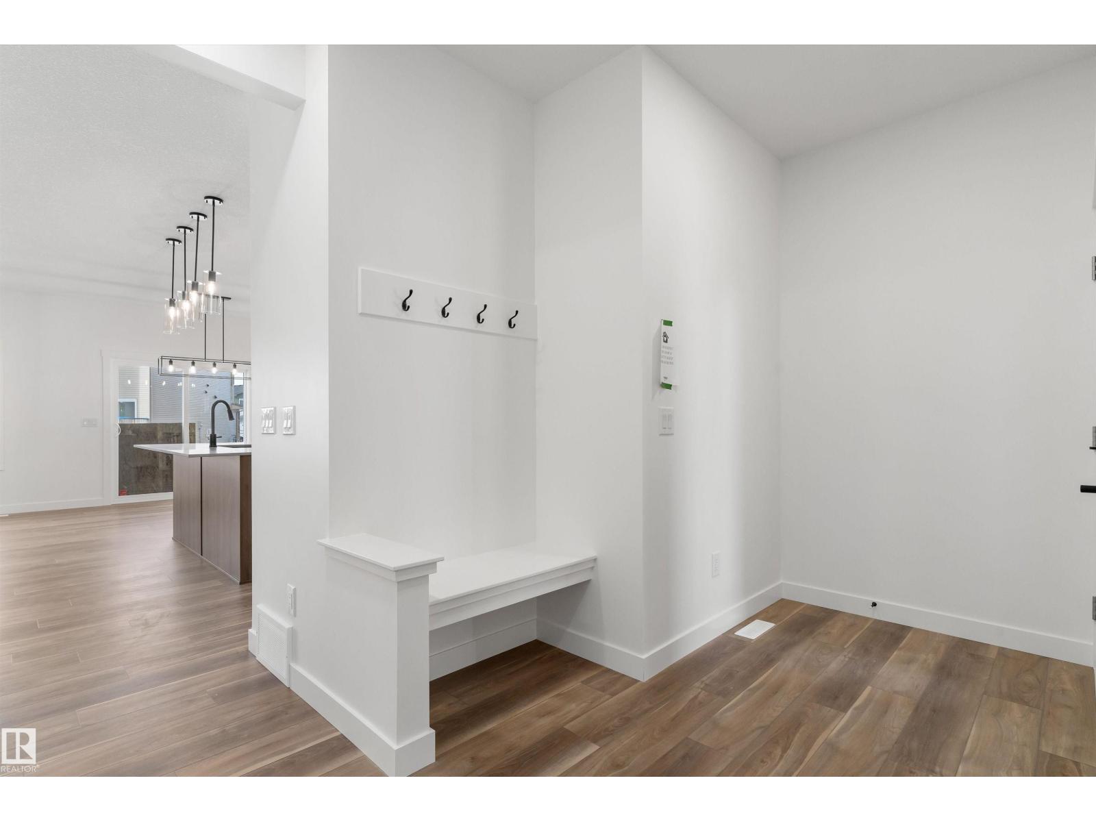 2804 190 ST NW - 4