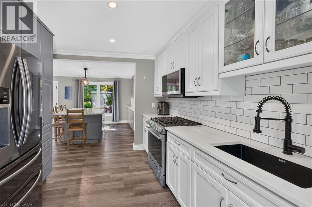 181 CENTRAL Drive - 11