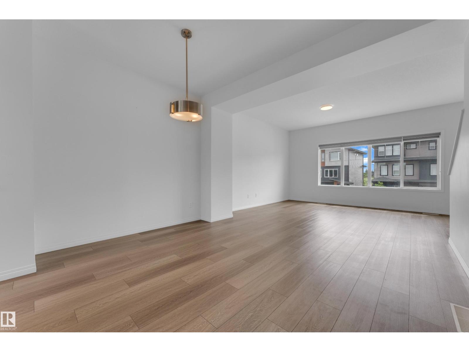 1534 157 ST SW - 13