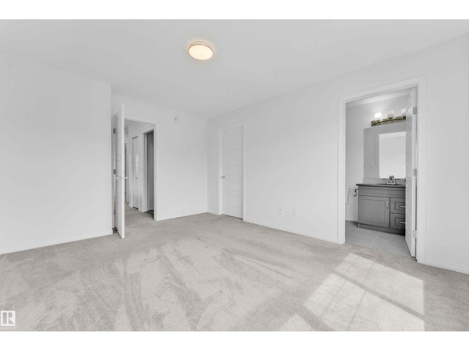 1534 157 ST SW - 23