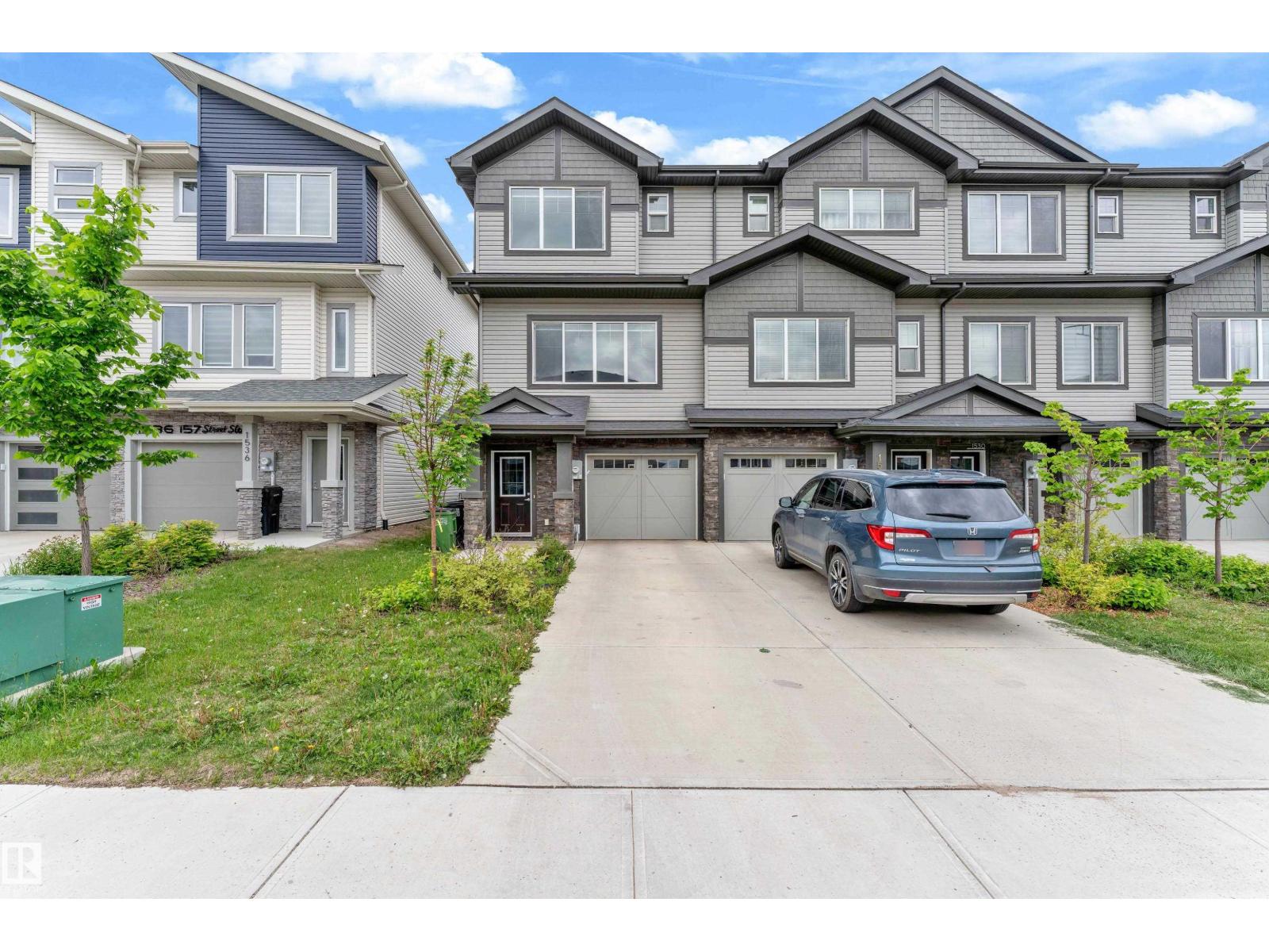 1534 157 ST SW - 2