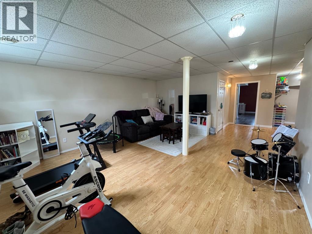 6001 90A Street - Image 30
