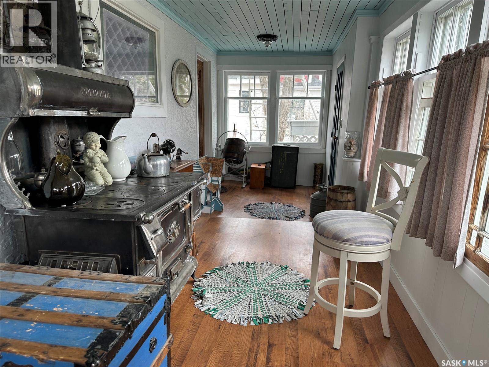 503 Bison AVENUE - 30