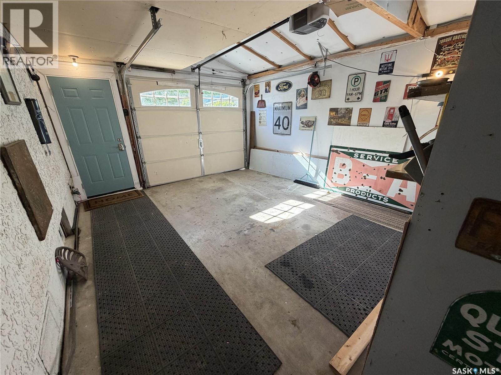 503 Bison AVENUE - 40