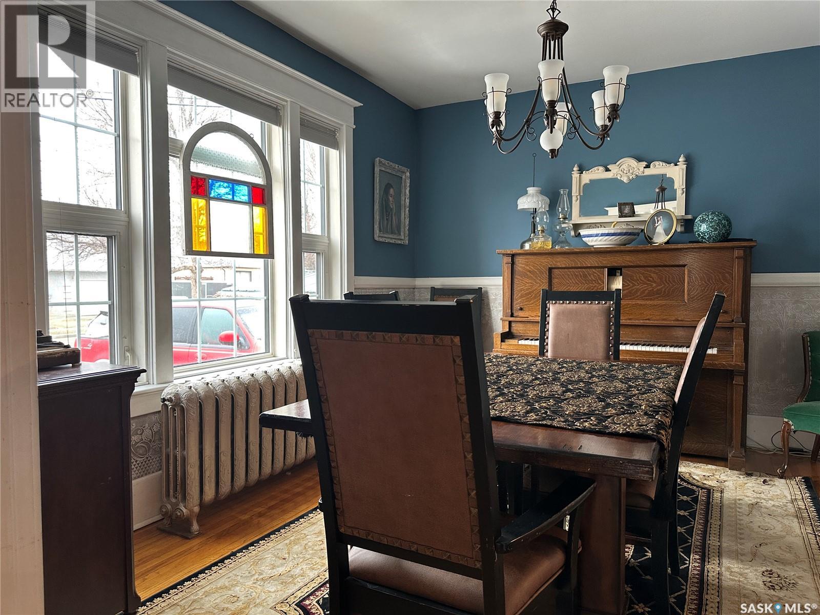 503 Bison AVENUE - 13
