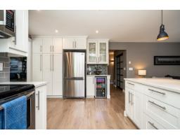 7988 Melburn Drive, Mission, BC V2V7B5 Photo 15