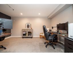 7988 Melburn Drive, Mission, BC V2V7B5 Photo 32