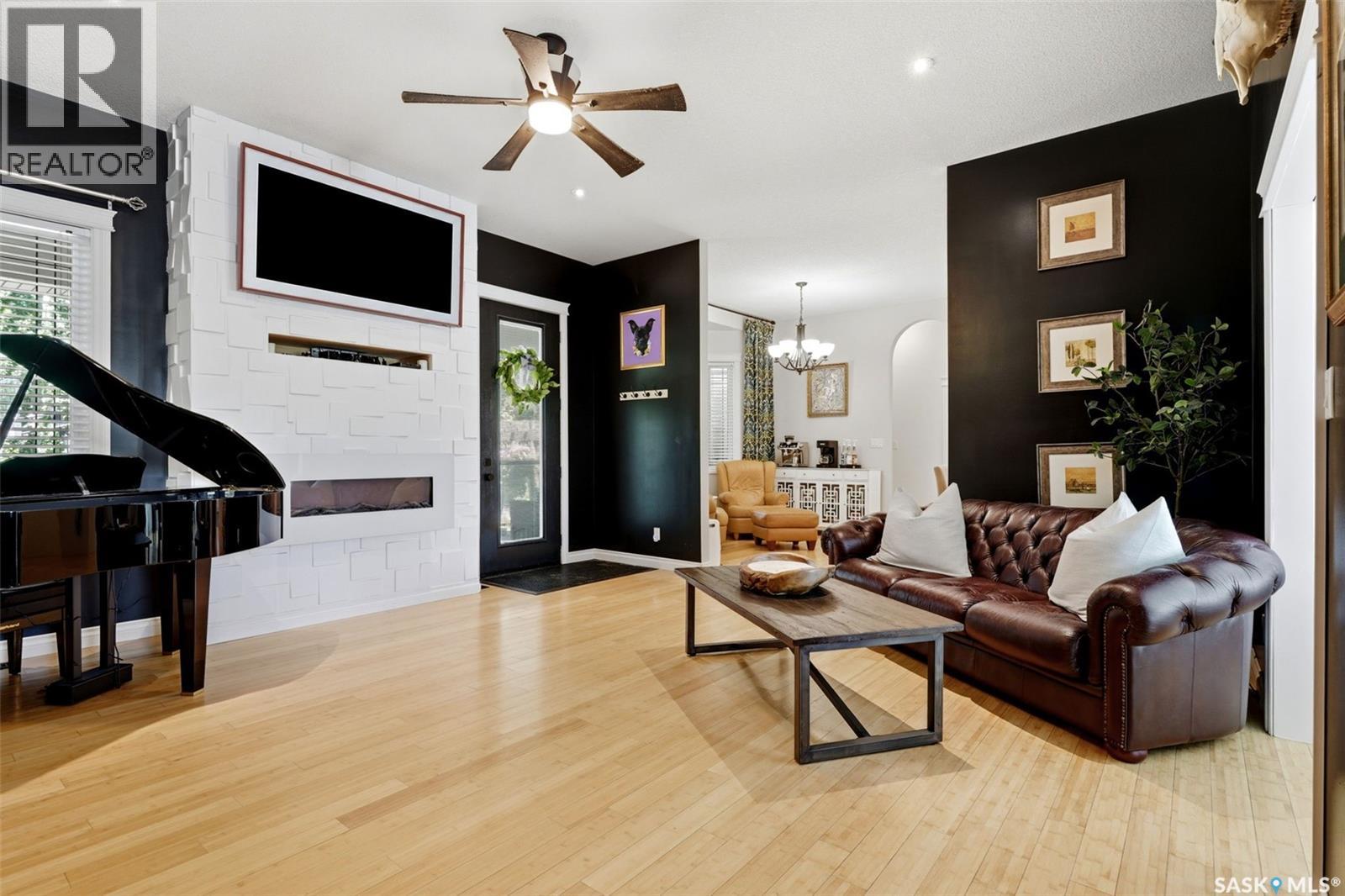 1011 Otterloo STREET - 29