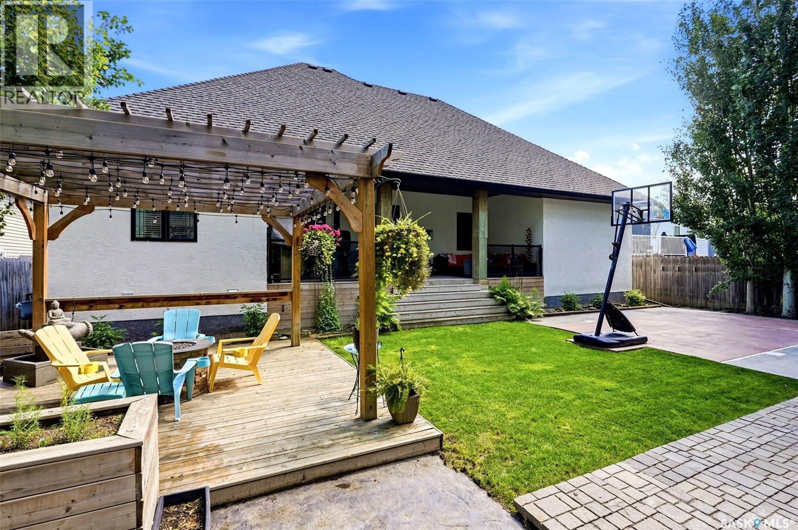 1011 Otterloo STREET - 6