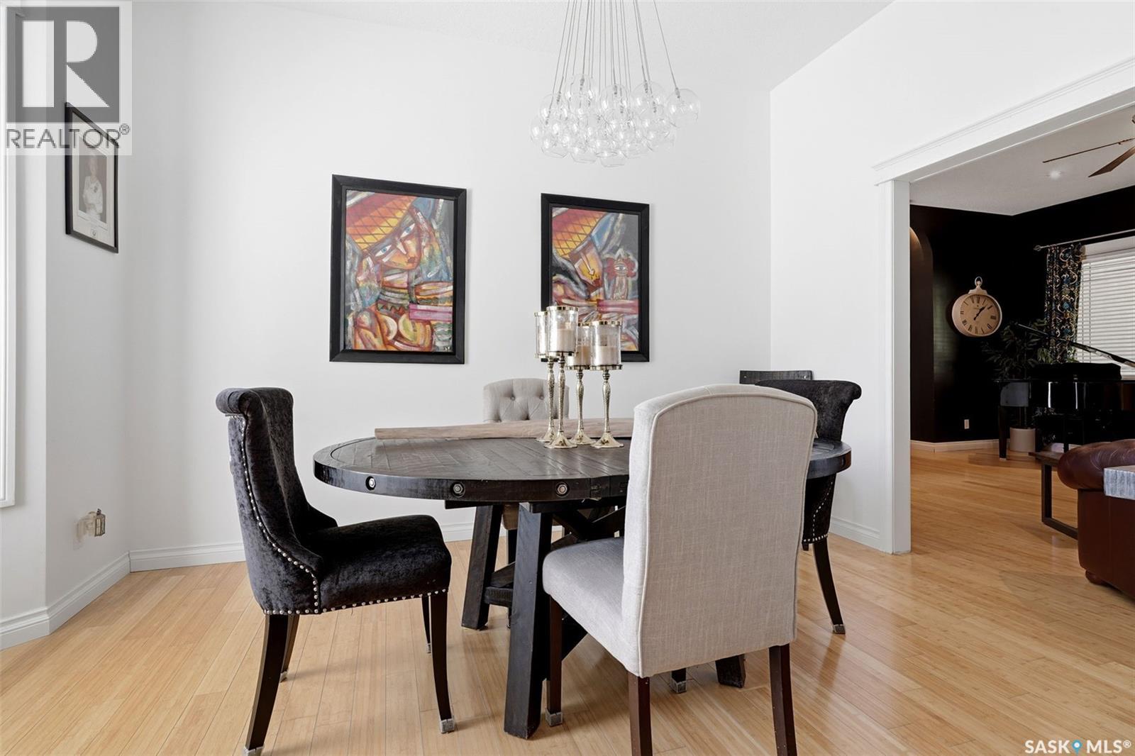 1011 Otterloo STREET - 39
