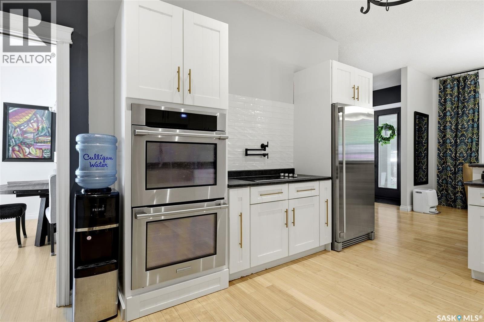 1011 Otterloo STREET - 36