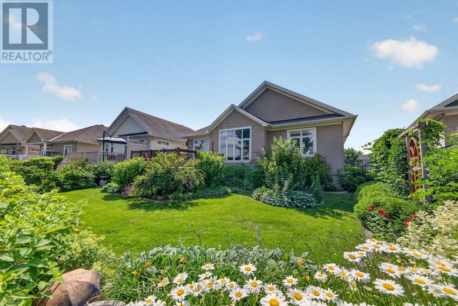 106 EQUINELLE DRIVE - Image 34
