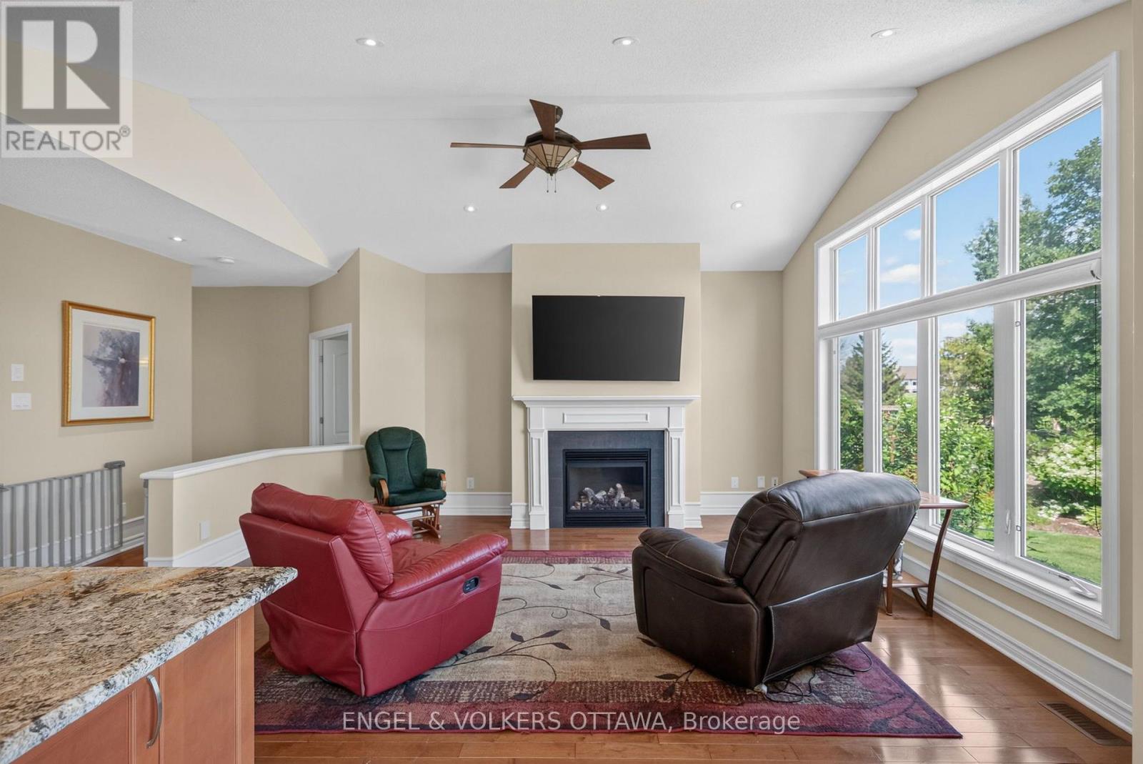 106 EQUINELLE DRIVE - Image 9