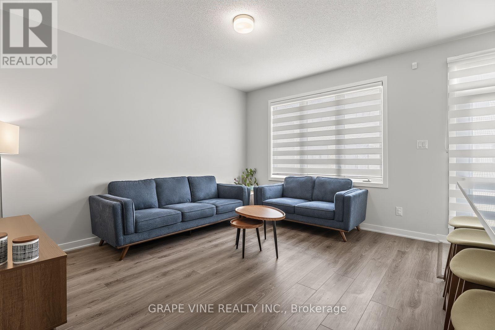 225 BILLRIAN CRESCENT - 14
