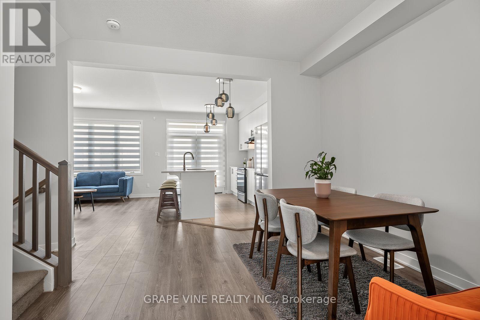 225 BILLRIAN CRESCENT - 6