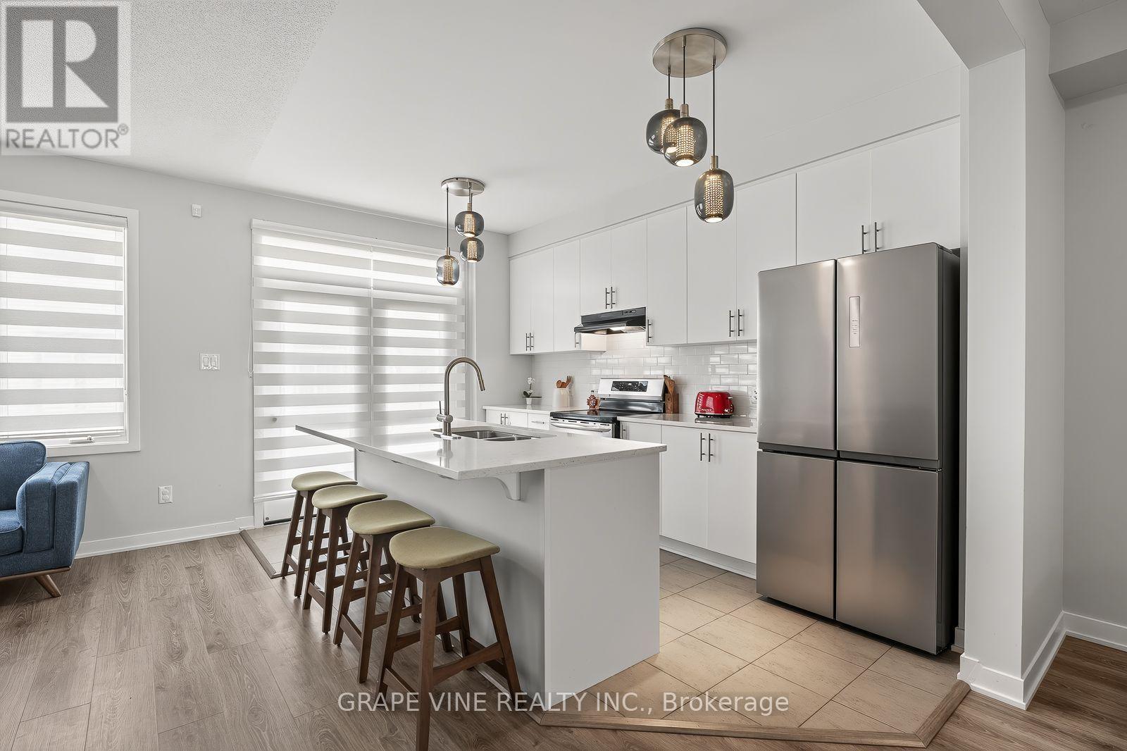 225 BILLRIAN CRESCENT - 9