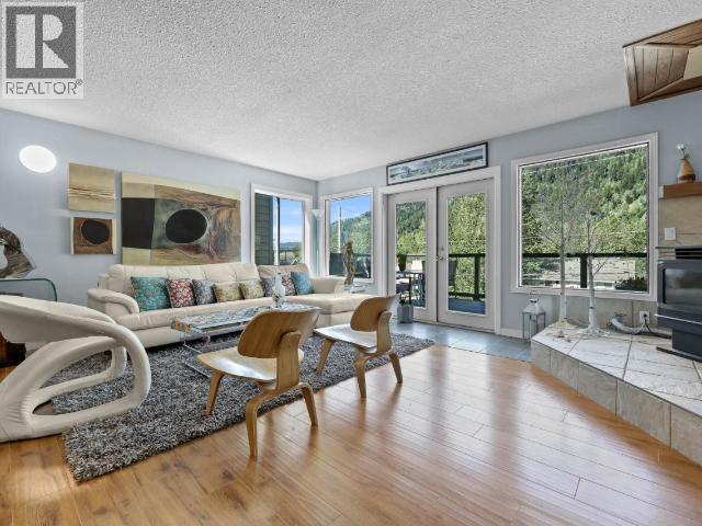 1347 BURFIELD Drive - 13