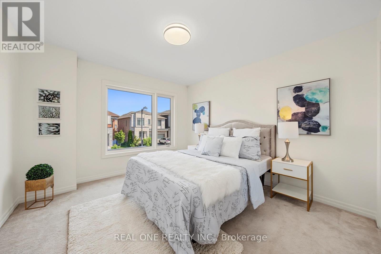 67 TANGO CRESCENT - 32